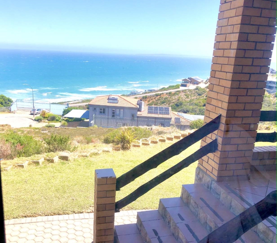 To Let 2 Bedroom Property for Rent in Mossel Bay Central Western Cape